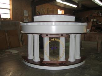 colonial radius pulpit